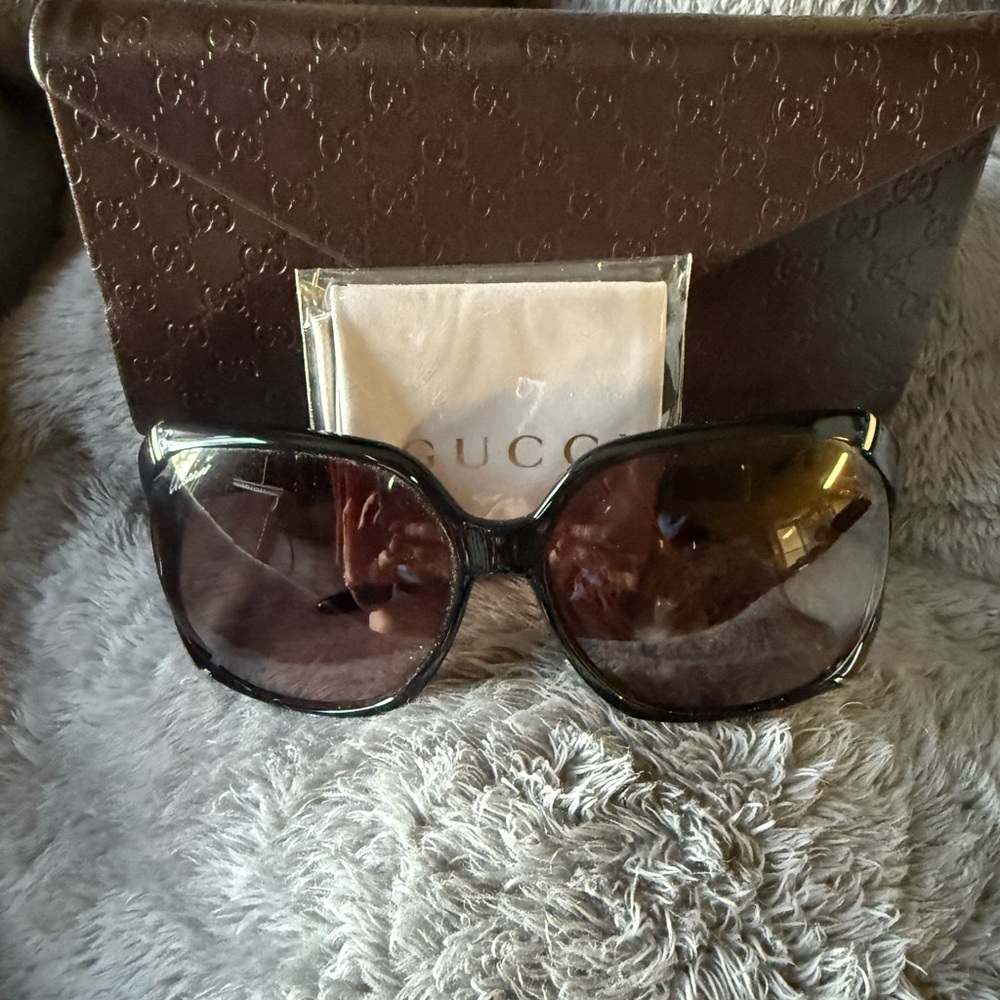 Gucci Black and Brown Sunglasses